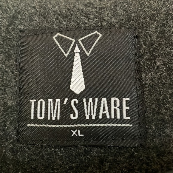 Mens coat/jacket. - Picture 2 of 4